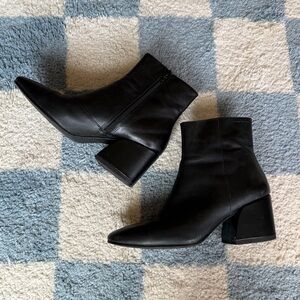 Olivia Pointed Mid Heeled Leather Ankle Boots